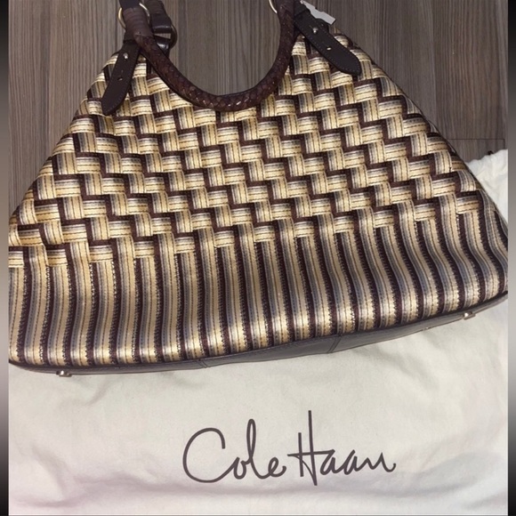 COLE HAAN *NWOT* EXCELLENT CONDITON - Picture 6 of 7